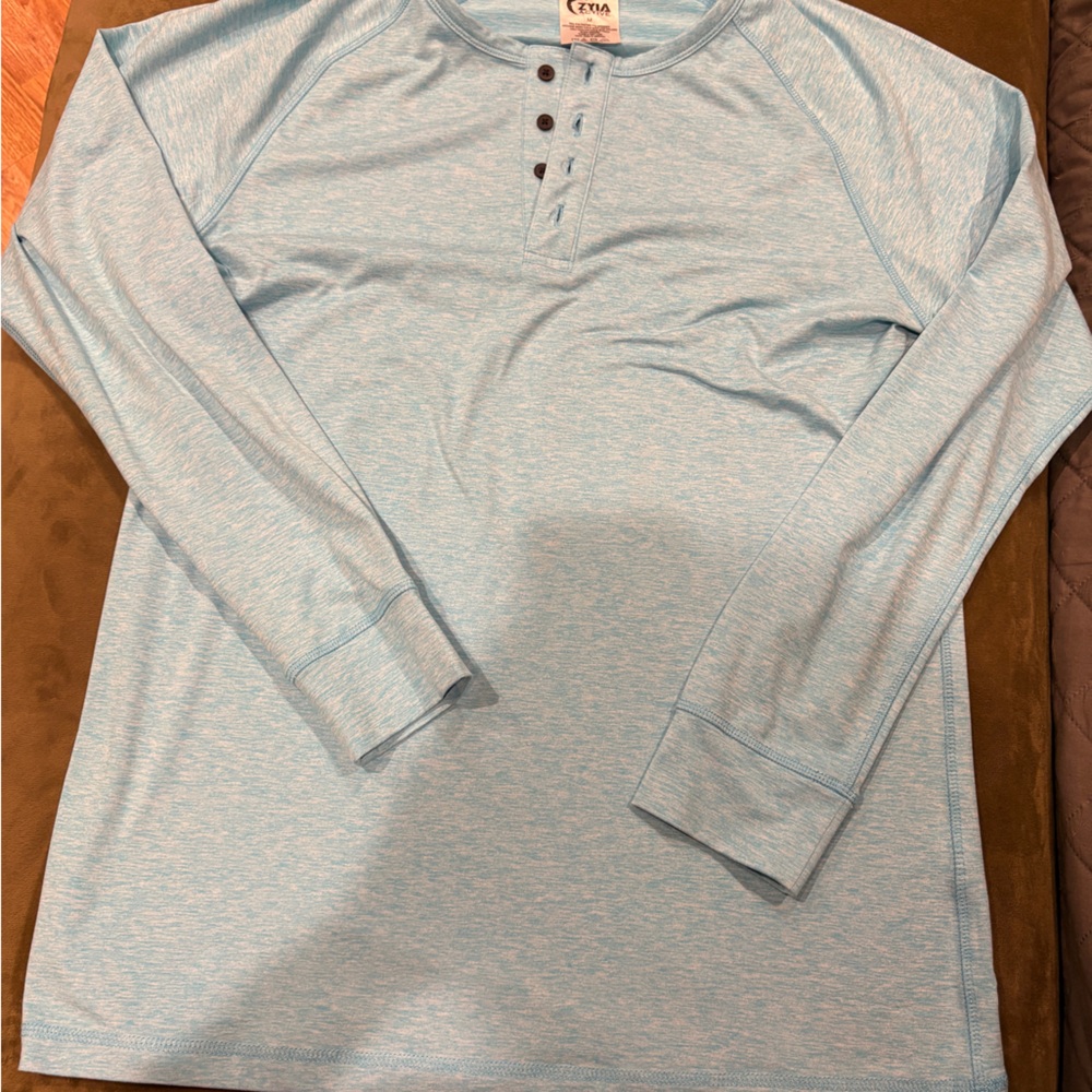 EYC ZYIA Active Men’s Sky Blue Henley Top